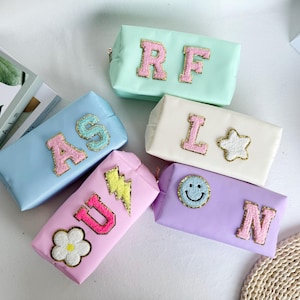 Custom Nylon Pouch , Mini Makeup Bag Chenille Patch, Bags for patches, Toiletry Bags, Pencil Bag, Gift pouch，Pencil Storage
