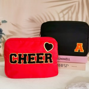 Bolsas de maquillaje de nailon Bolsa de cosméticos de nailon -DIY personalizable con parches iniciales de letras universitarias brillantes Parches de bolsa de nailon -Regalo de dama de honor XL