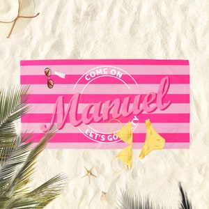 Asciugamano da spiaggia personalizzato a righe, asciugamani da piscina con nome personalizzato per bambini, asciugamano da damigella d'onore, regalo per le vacanze di compleanno, asciugamano da bagno con stampa a righe vintage