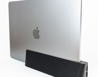 Minimalist MacBook Air / Pro docking station with integrated USB-C ports