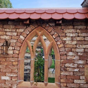 Gotikfenster, Kapelle, Steinfenster, Kunst Sandstein, Maßwerk, Steinguss, Gartenruine, Ruinenmauer, Gartenskulptur, Steinrelief, Mittelalter