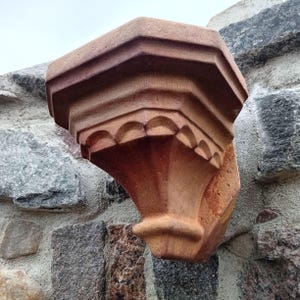 Corner pedestal, corner console, Gothic, corbel, wall, relief, Middle Ages, art sandstone, cast stone, facade, sculpture, gothic folly
