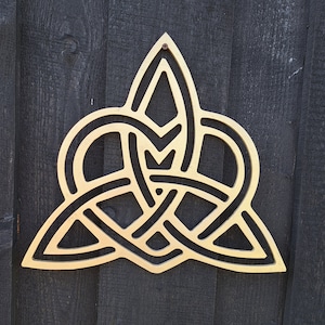 Wooden Celtic Heart Knot Wall Decor: Irish Love Knot Gift