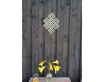 Celtic Knot Wooden Wall Art: Endless Knot Decor