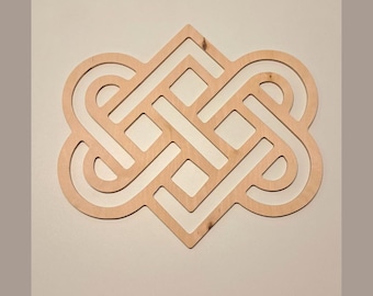 Celtic Heart Knot Decor: Handcrafted Plywood Wall Hanging