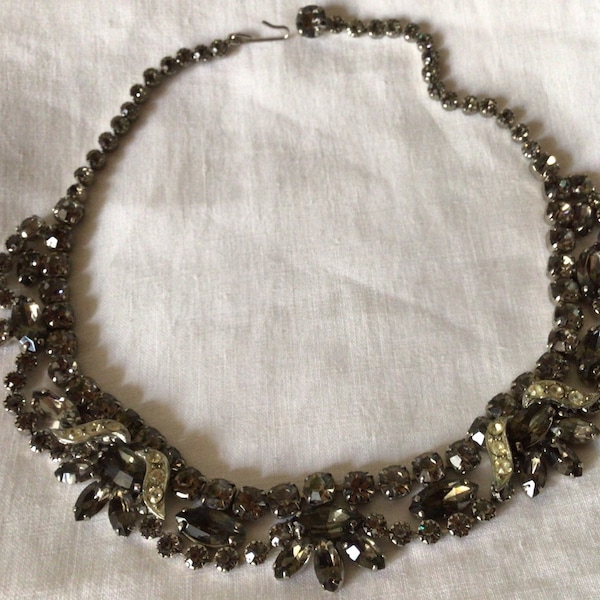 Stunning Vintage Smoky Crystal 1950’s Rhinestone Necklace Choker / Black Diamond Series / Signed Weiss