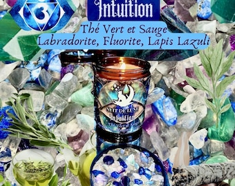 Bougie de luxe artisanale aux cristaux INTUITION Sauge et Thé vert, Labradorite, Fluorite, Lapis Lazuli
