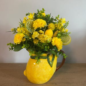 Lemon Decor, Lemon Floral Centerpiece, Lemon Arrangement, Summer Floral Arrangement, Summer Decor, Table Decor