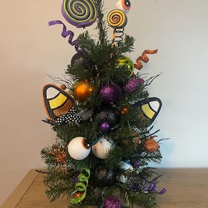 Halloween Tree , Halloween Arrangement, Halloween Centerpiece, Decorated Halloween Decor, Seasonal Decor, Table Decor, Halloween Eyeballs