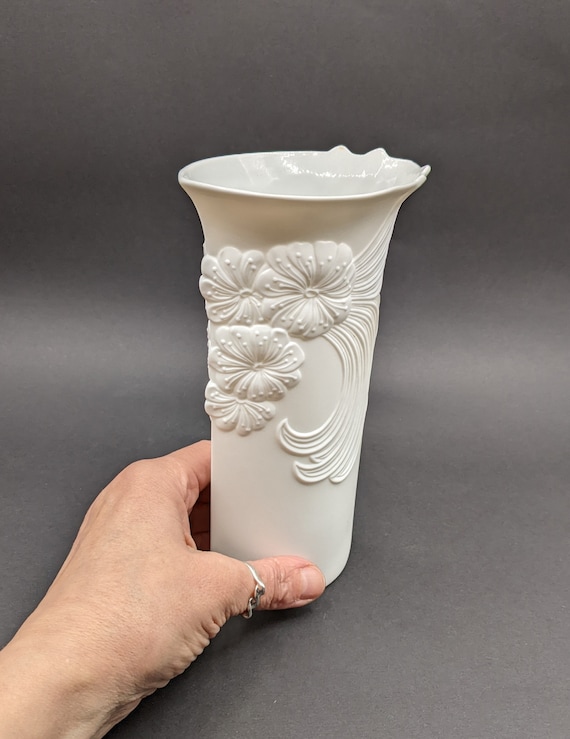 Buy AK KAISER West Germany 740/2 Porcelain Vase by M. Frey, Vintage 1970's Op Art Biscuit Glazed 19cm Vase, Elegant Kaiser Vase. Online in India