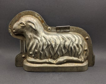 Vintage German Lamb Cake or Chocolate Mold, Rustic Lamb/Sheep Baking Form, Retro Kitchen Decor, Collectible Baking Kitchenalia.