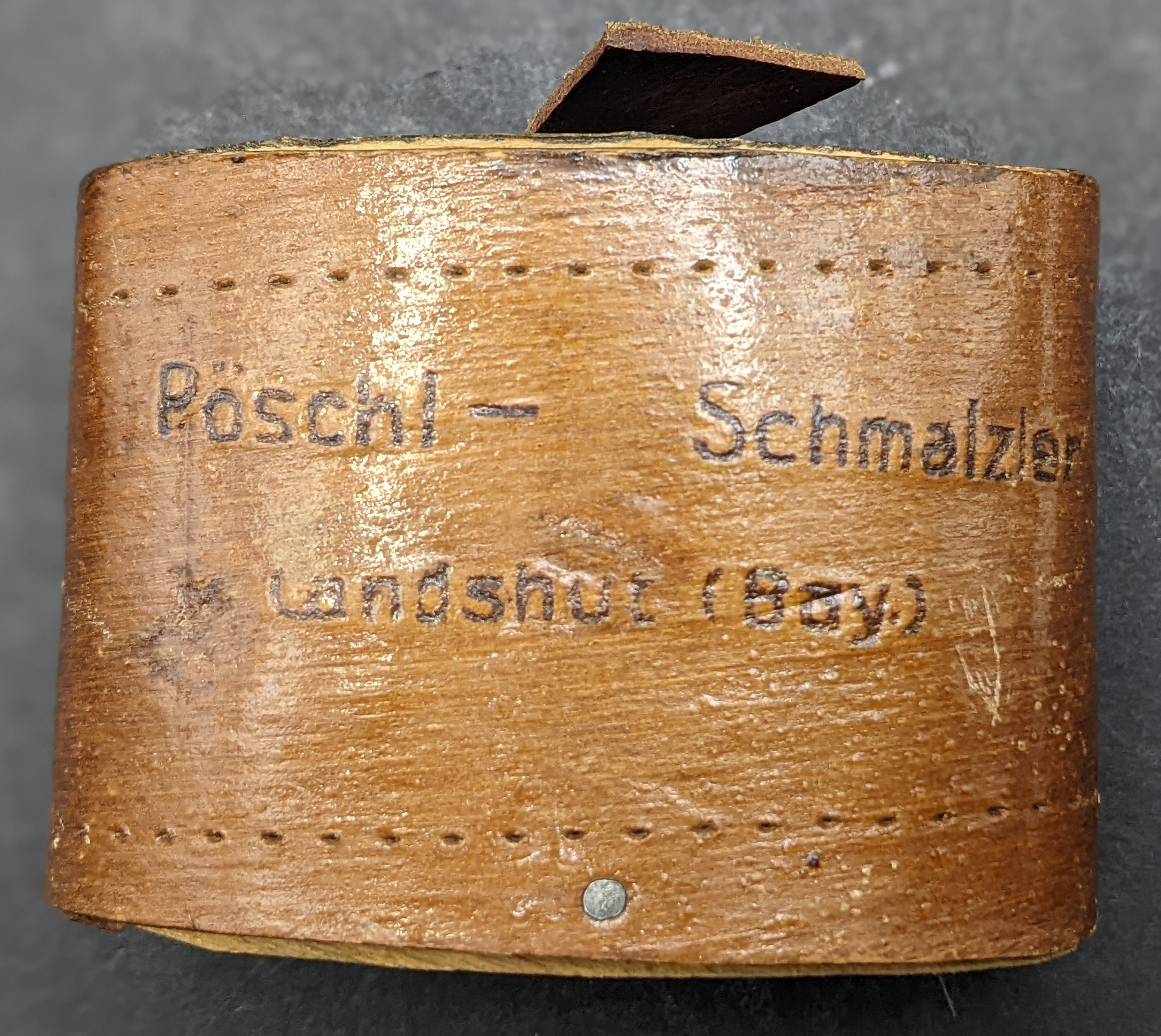 アンティークのドイツ産樺の樹皮と木製の嗅ぎタバコ入れ、原始的な