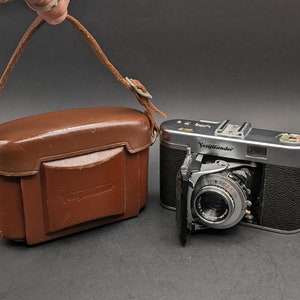 Voigtlander VITO II ケース付き 1950 年代のドイツ製 VOIGTLANDER「Vito ll a」カメラと革製ケース