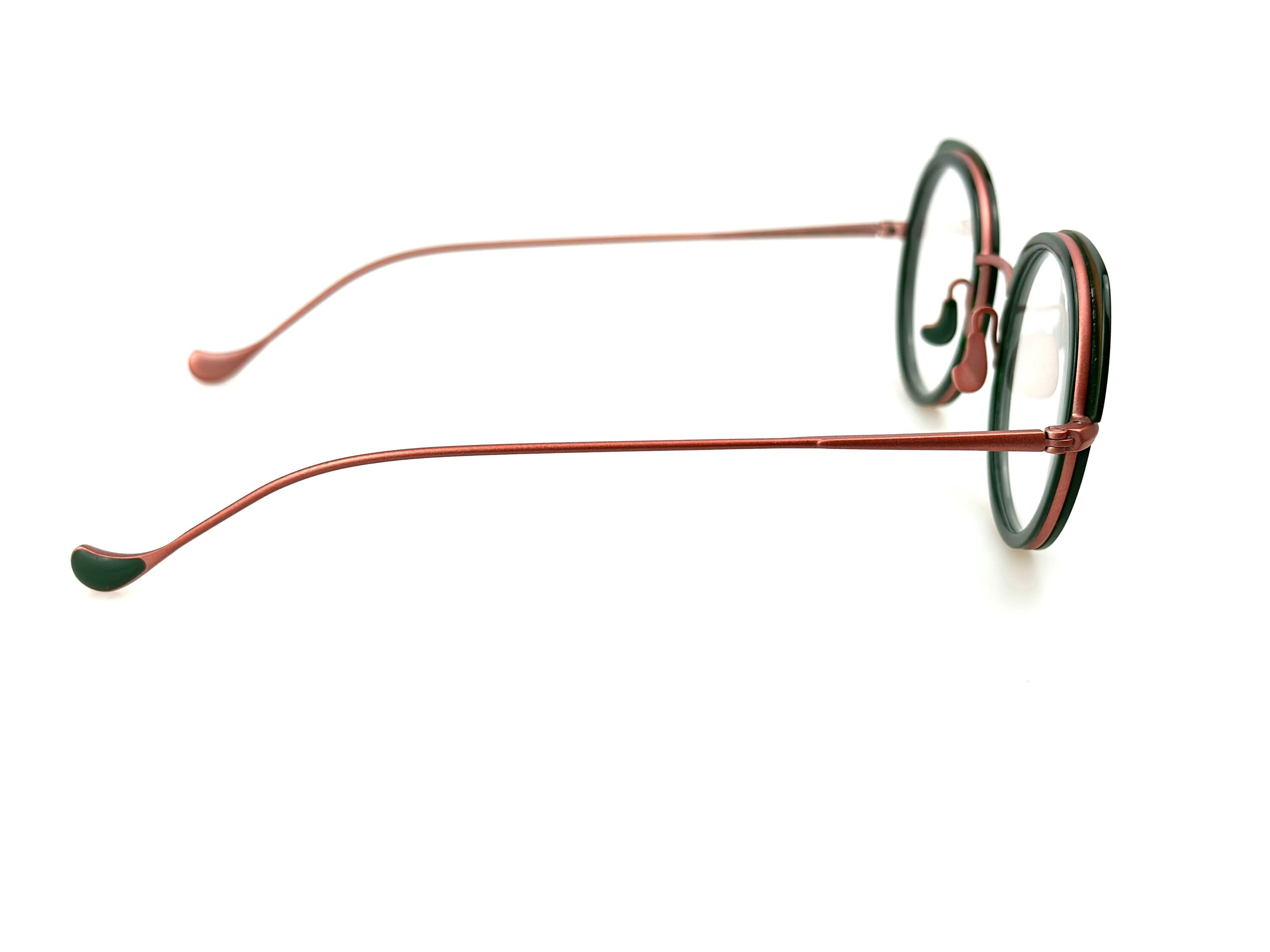 caroline abram eyeglasses