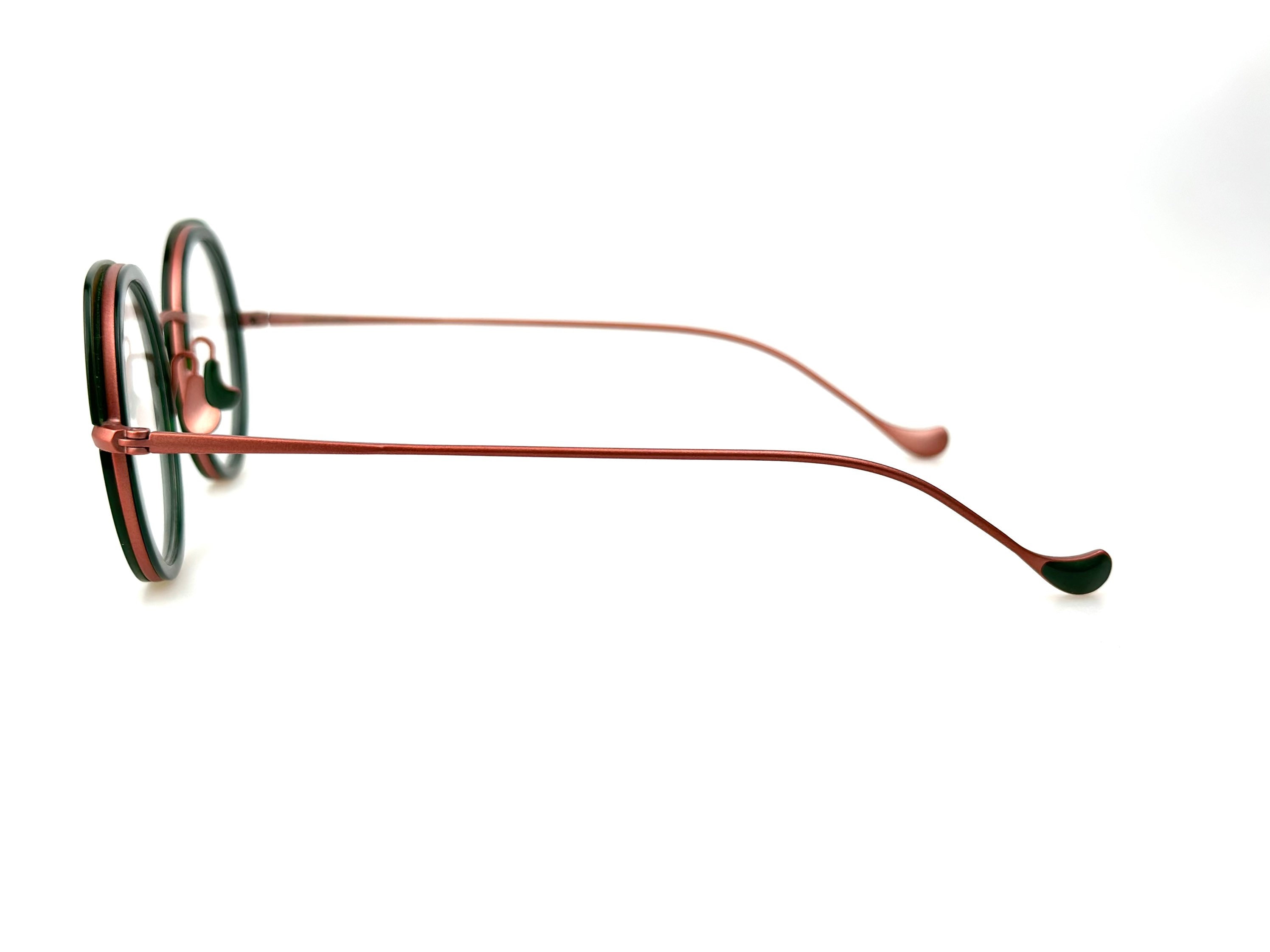 caroline abram eyeglasses