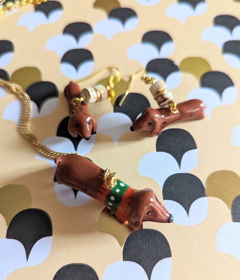 Kitsch dachshund earring, in fimo, azurite and resin image 6