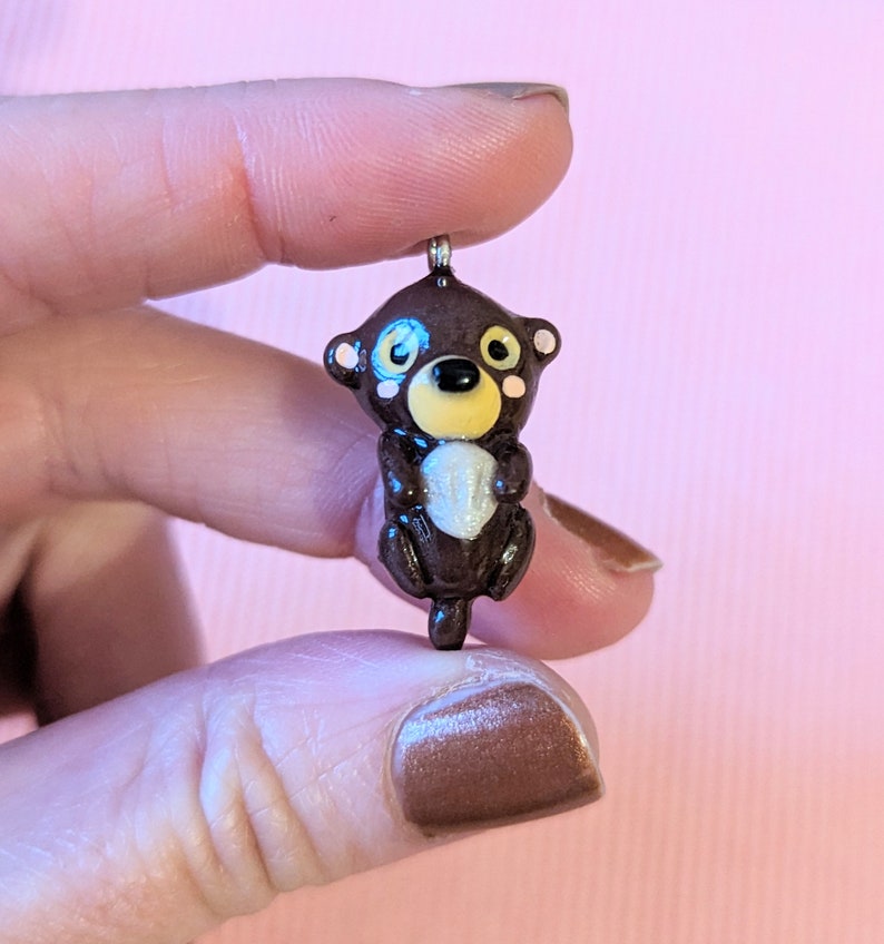 otter figurine in fimo and resin, for key ring, telephone decoration, or necklace image 2