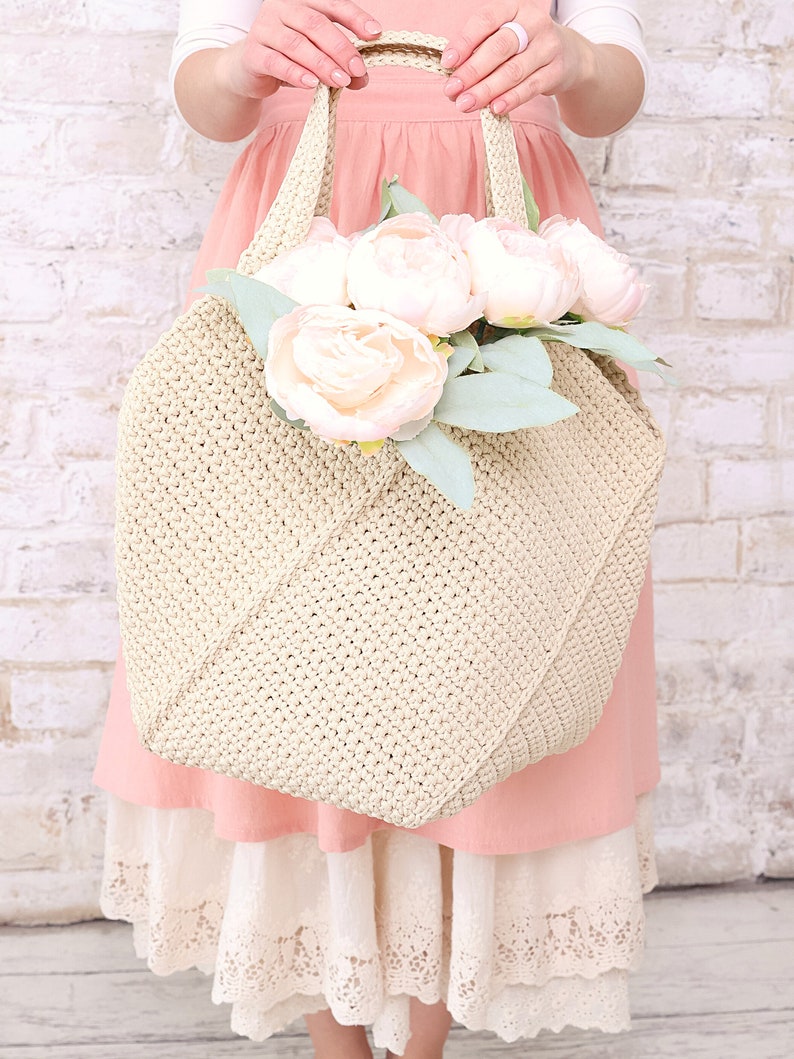 Crochet Tote Bag PATTERN, gift for mom DIY, Beach Bag, Shoulder Bag, Summer Bag, Large Shopping Bag, Boho bag, Easter gift, womens purse image 4