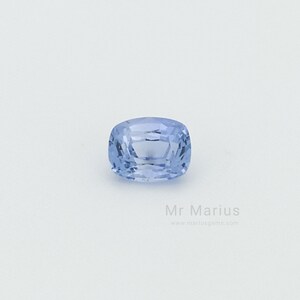 Unheated blue sapphire 0,79 ct.