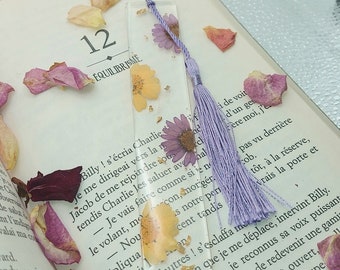 Resin flower bookmark