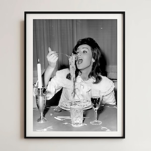 Women Eating Pasta, Black and White Art, Vintage Wall Art, Funny Art, Eating Spaghetti, Vintage Wall Art, Pasta Art Print, Spaghetti Poster