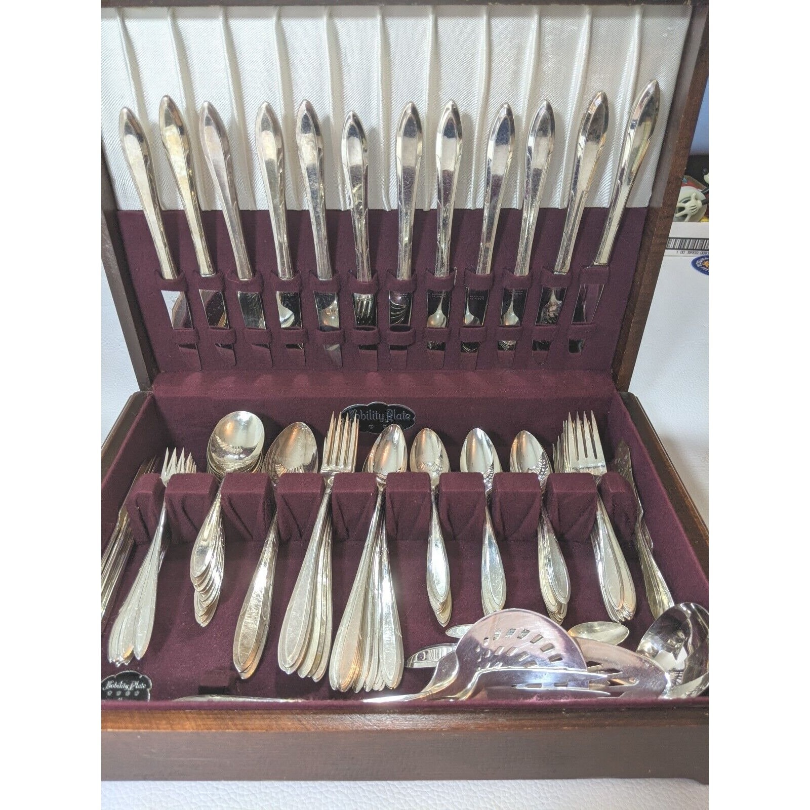 1937 Nobility Plate reverie Silver Plate 112 Piece Flatware Set With