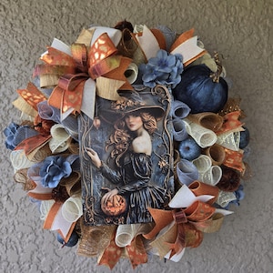 Halloween Vintage Witch Wreath, Witch Front Door Decor, Elegant Halloween Wreath, Witch Decor, Fall Halloween Wreath, Seasonal Decor