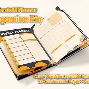 Może przedstawiać: Planer Vocaloid z Kagamine Rin, popularną japońską wirtualną piosenkarką. Planer zawiera sekcję planowania tygodniowego i sekcję kalendarza miesięcznego. Okładka jest czarna z żółtymi akcentami i zawiera ilustrację Kagamine Rin. Tekst "Other Characters available in my Shop 38 Customizable Pages + Overlay" jest wydrukowany na dole planera.