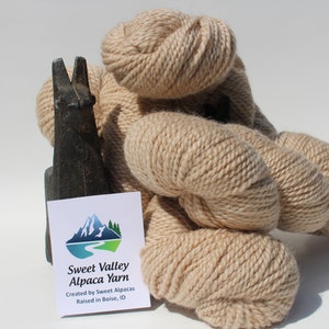 100% Alpaca Beige Yarn, 2-ply Worsted, alpaca sweater, knittin tool, crotchet supply, alpaca tutorial, alpaca shawl blanket beanie, USA Made