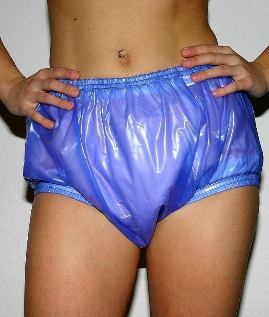 Lockable PVC diaper pants GUMMIHOSE ADULT BABY blue transparent –  Plastikwäsche zum Verlieben