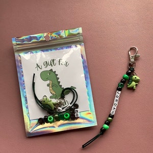 Personalised keyring, bead bag charm, craft kit, Dinosaur kit, Christmas gift idea, Readymade or DIY kit, Children&#39;s party favours, bead kit