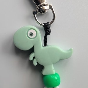 Green dinosaur keychain, bag charm, personalised name keyring, silicone bead, back to school gift, name bag charm, beaded keychain,