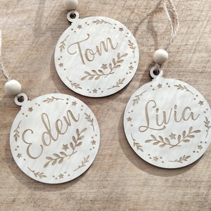 Bola de Navidad de madera personalizada / Bola de Navidad del árbol del corazón