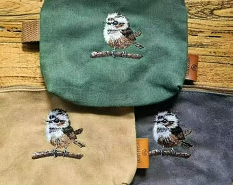 bird lover gift idea,embroidered purse for women,bird makeup bag,hand crafted purse,brown makeup pouch,canvas zip pouch,hand crafted purse