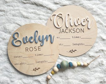 Letrero personalizado para anunciar el nacimiento de un bebé, grabado con láser en abedul báltico.