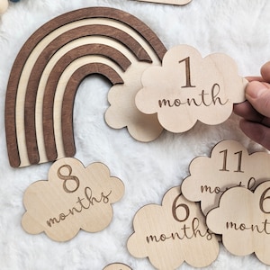 Hölzerne monatliche Meilensteine, Baby Meilensteine, Neugeborenen Fotos, Regenbogen Baby Meilensteine, Babymitteilung, Boho Baby, Babypartygeschenk