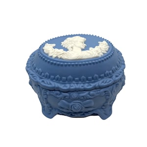 Vintage Jasperware Lidded Cameo Bowl or Trinket Dish.