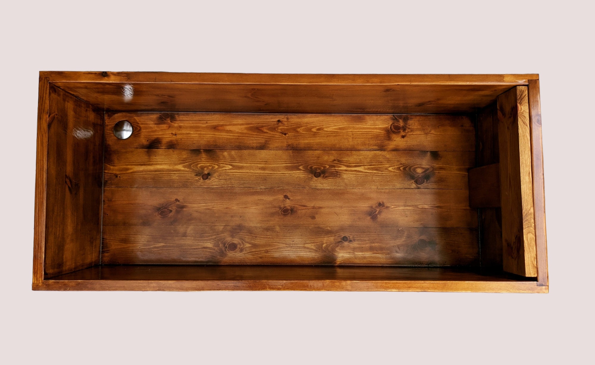 Japanese 'Ofuro' soaking bathtub