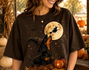 Dachshund Halloween Shirt, Dog Mom Tee, Wiener Dog Halloween Dachshund, Comfort Colors Tee Howling at the Moon