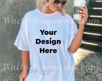 Modelo White Gildan 64000 Mockup, White Gildan T-shirt Mockup, Model White Gildan 64000 Tshirt Mock Up, White Gildan Plain T-shirt Mockup