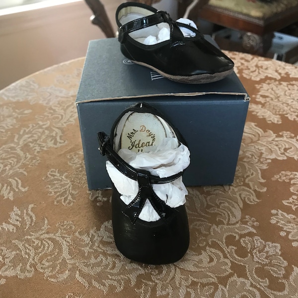 Vintage Black Patent Leather Baby Shoes