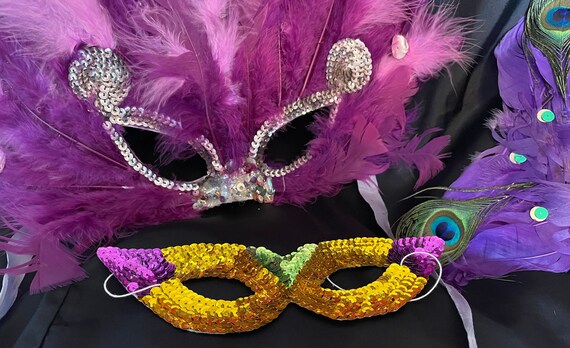 Vintage  Purple Feathered  Masquerade Masks (set … - image 4