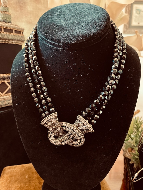 Vintage black jet - Gem