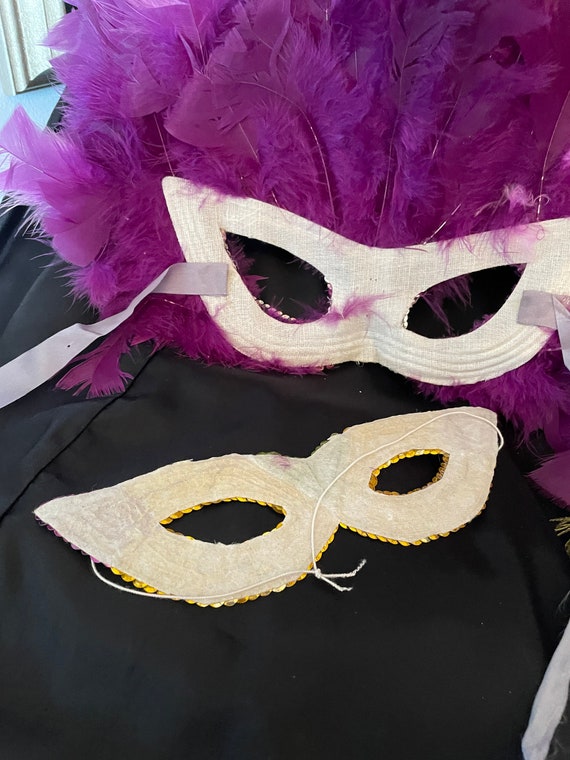 Vintage  Purple Feathered  Masquerade Masks (set … - image 5