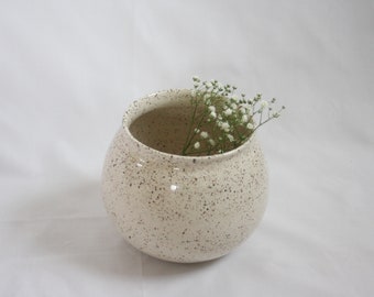 Vase en céramique moucheté fait main | Grès crème brillant