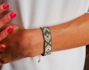 Miyuki beaded woven bracelet, 24k fine gold bracelet, Mayan bracelet