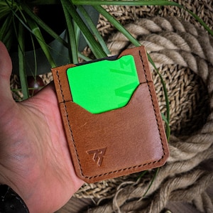 THE WAVE カードホルダー、レザーカードウォレット、スタイリッシュなクレジットカードホルダー、カスタムレザーカードホルダー、オリジナルミニマルカードホルダー、EDC