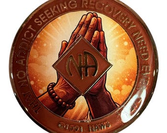 Praying Hands NA Recovery Token – Faith & Surrender Sobriety Coin with “That No Addict…” Back