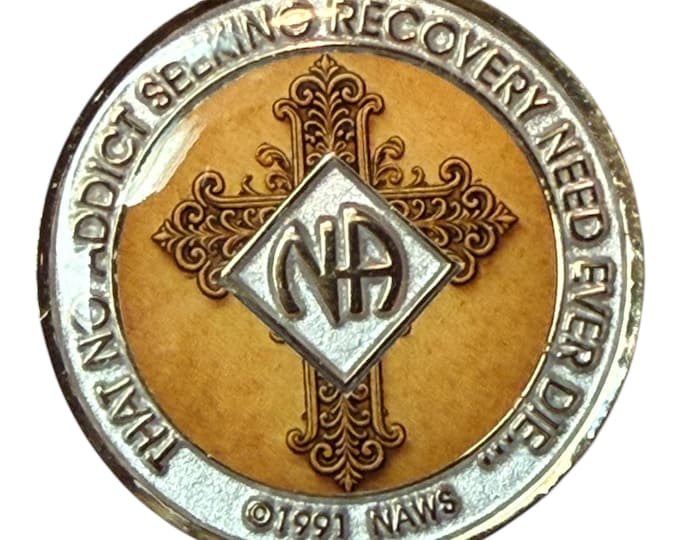 Ornate Cross NA Medallion – Custom Recovery Token | Narcotics Anonymous Gift | 34mm Sobriety Coin