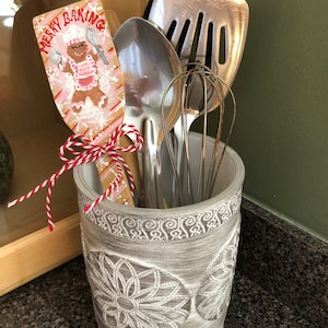 HandPainted wooden spatula Merry Baking.